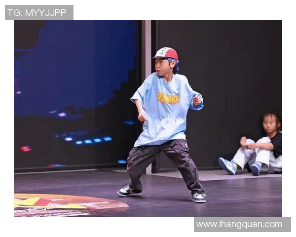 成都街舞队比赛经验引发热议选手表现与评委标准成焦点争论